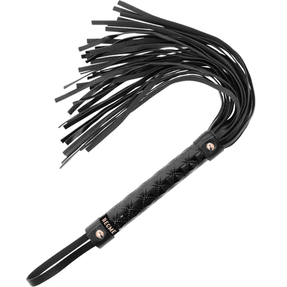 BEGME - BLACK EDITION VEGAN LEATHER FLOGGER - Kink&Play