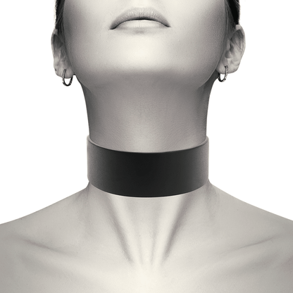 COQUETTE CHIC DESIRE - VEGAN LEATHER CHOKER - Kink&Play