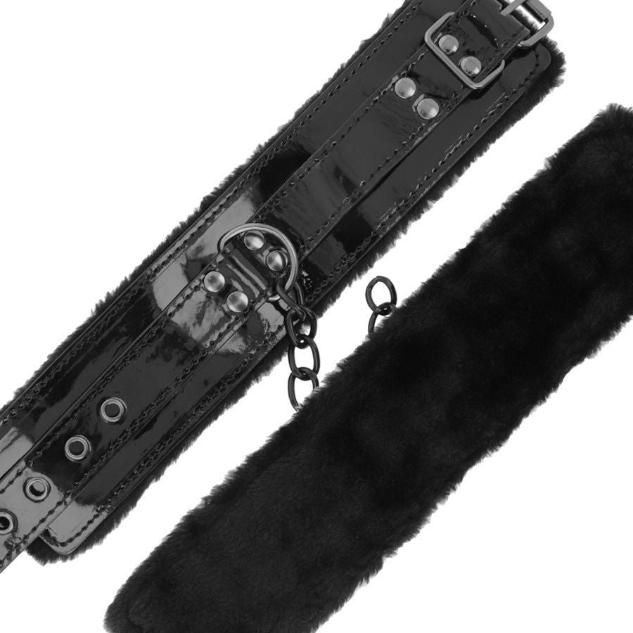 DARKNESS - ADJUSTABLE BLACK LEATHER ANKLE HANDCUFFS WITH PADLOCK - Kink&Play