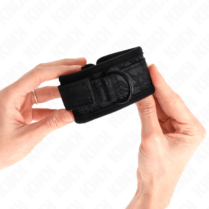 KINK - DARK LACE COVERED WRIST CUFFS NEOPRENE ADJUSTABLE BLACK 20 - 29 CM X 5 CM - Kink&Play