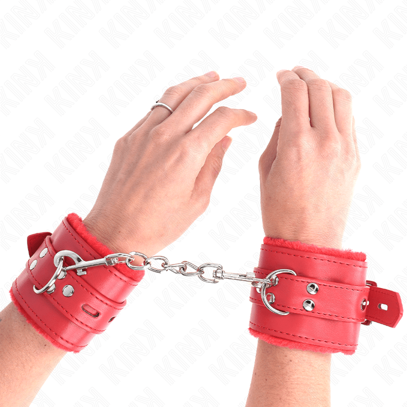 KINK - FUR LINED WRIST RESTRAINTS WITH SQUARE HOLES RED AND RED BELT ADJUSTABLE 17 - 29 CM X 6 CM - Kink&Play