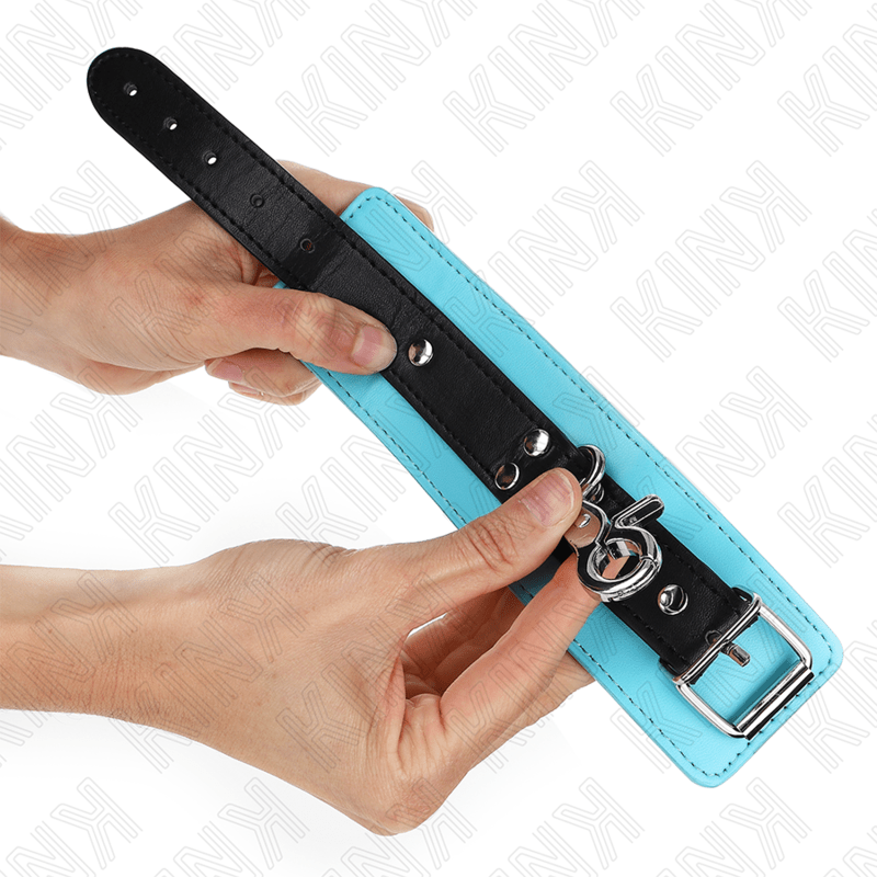 KINK - PREMIUM LOCKABLE WRIST RESTRAINTS BLACK / BLUE ADJUSTABLE 21 - 28 CM X 5.5 CM - Kink&Play