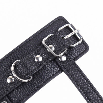 OHMAMA FETISH - PENIS SUPPORT SHEATH WITH STRAP - Kink&Play